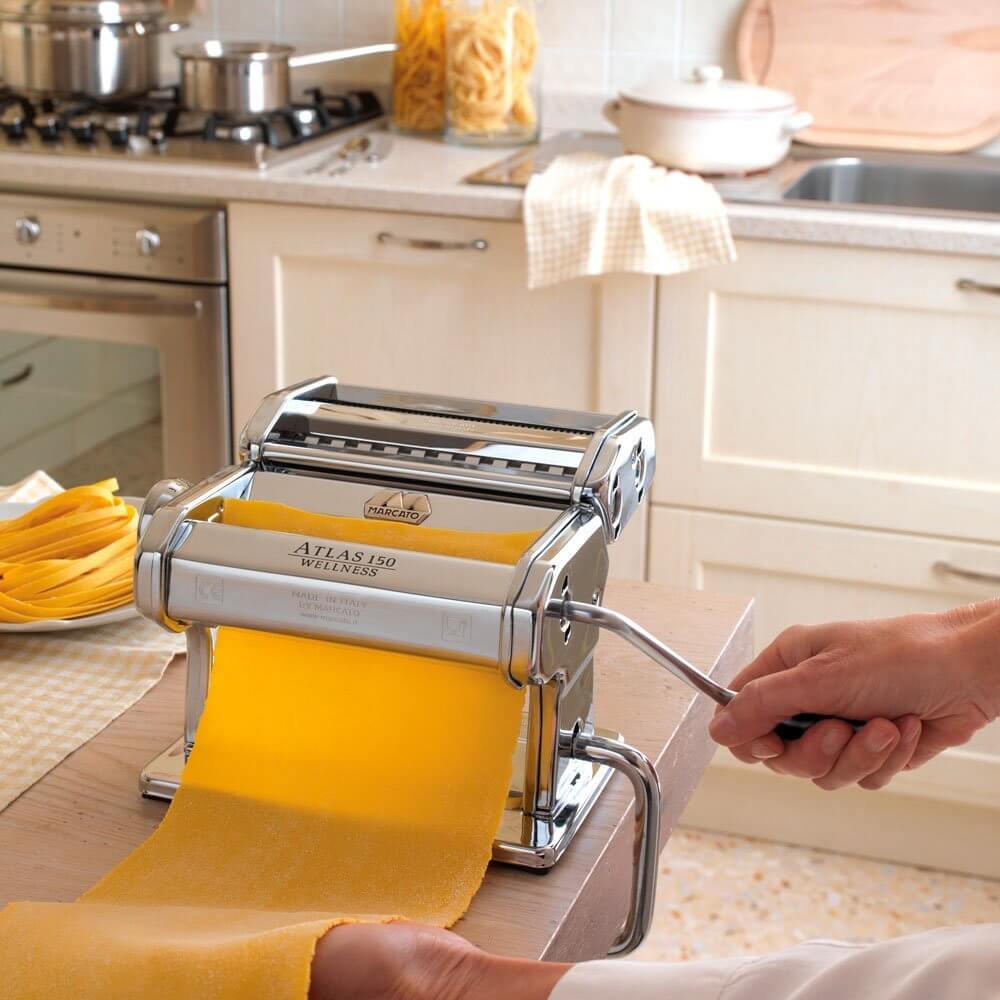 10 Top Hand Crank Kitchen Tools For Preppers